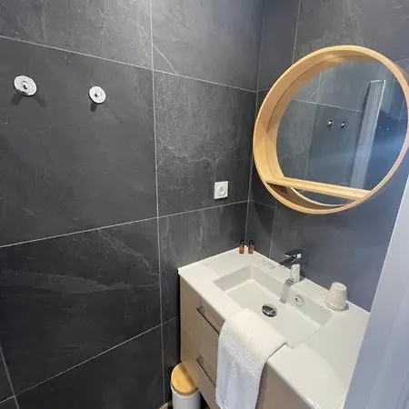 Petite Maison Proche De La Апартаменты