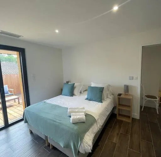 Apartment Petite Maison Proche De La *