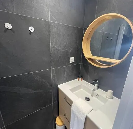 Petite Maison Proche De La Apartment